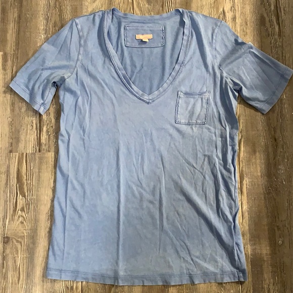 Gap designed & crafted distressed v neck w/ pocket - Picture 5 of 8